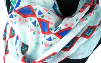 美しいミントカラーのイビザ風マフラー (1枚)