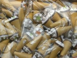 アイスクリーム型 ライト付きキーホルダー (50個入)