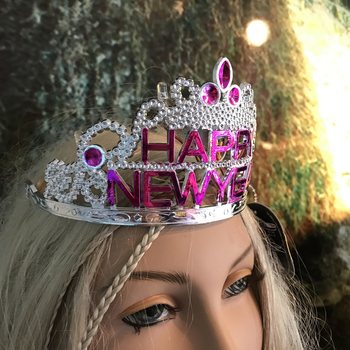 HAPPY NEW YEAR ライト付きクラウン（10個入り）
