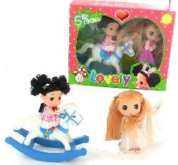 人形2体＆木馬のおもちゃプレイセット