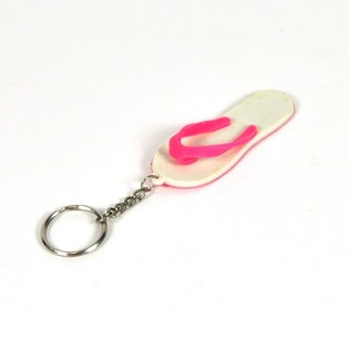 ピンクのサンダルキーホルダー (100個入)